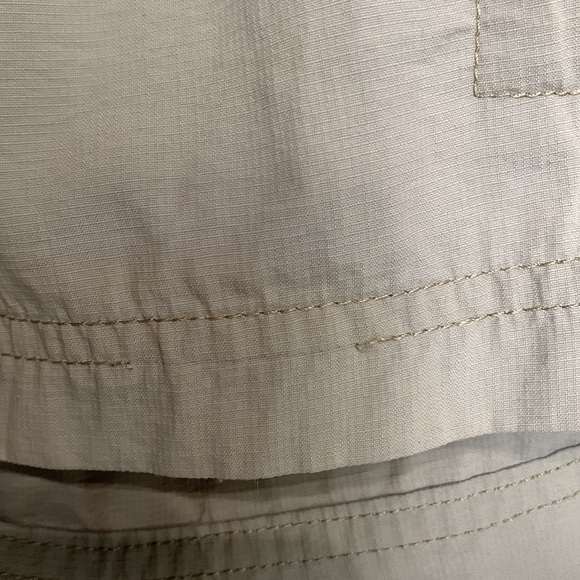 Columbia Titanium Shorts, Size 10, Gray Nylon - Picture 8 of 8